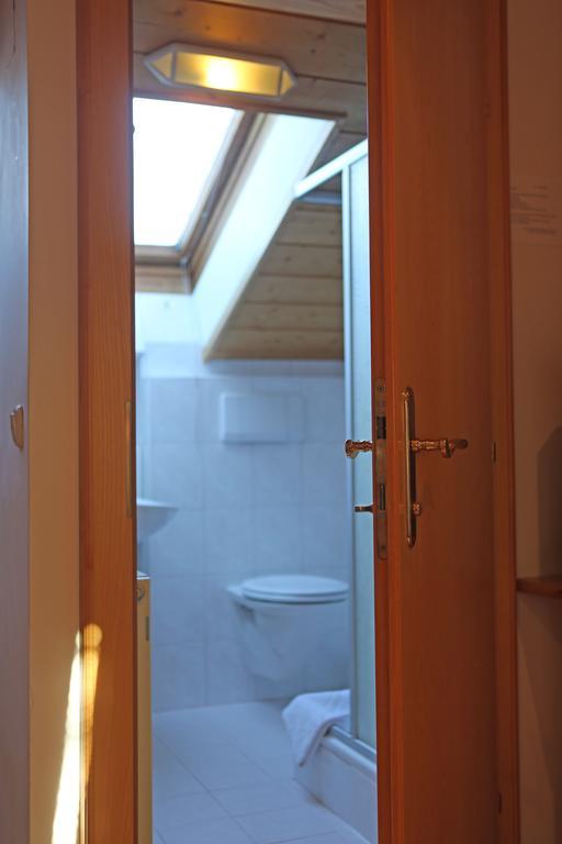 Haus Leopold Apartment Gosau Bagian luar foto