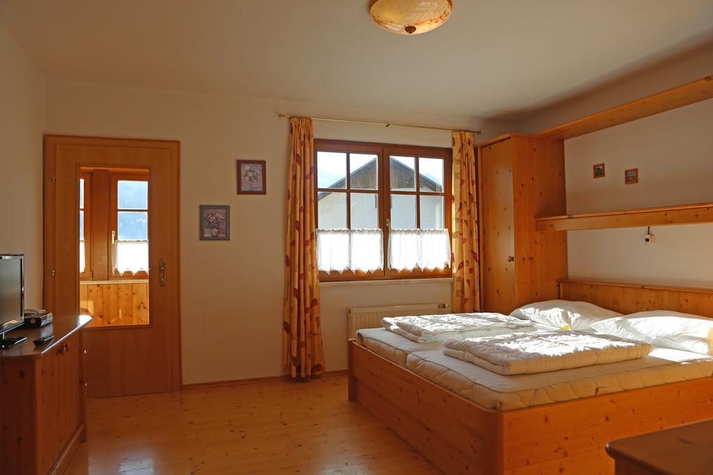 Haus Leopold Apartment Gosau Ruang foto