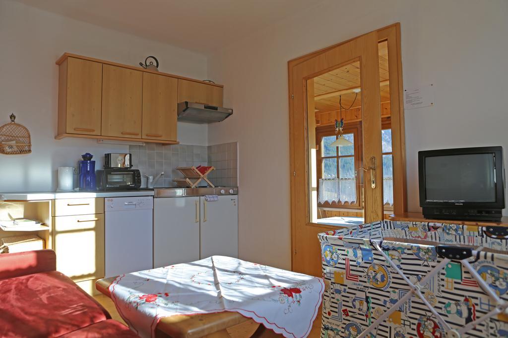 Haus Leopold Apartment Gosau Ruang foto