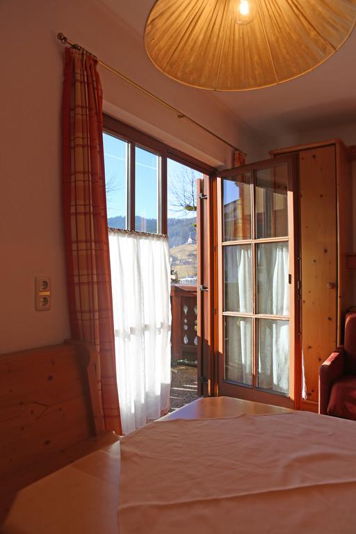 Haus Leopold Apartment Gosau Ruang foto